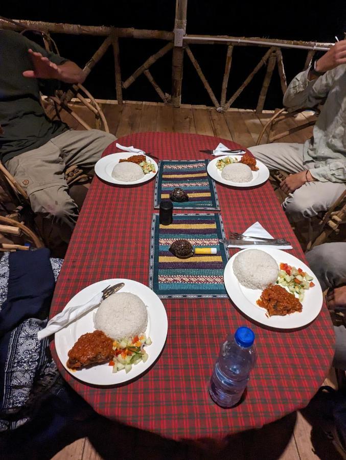 Mawe Mawili Camping *